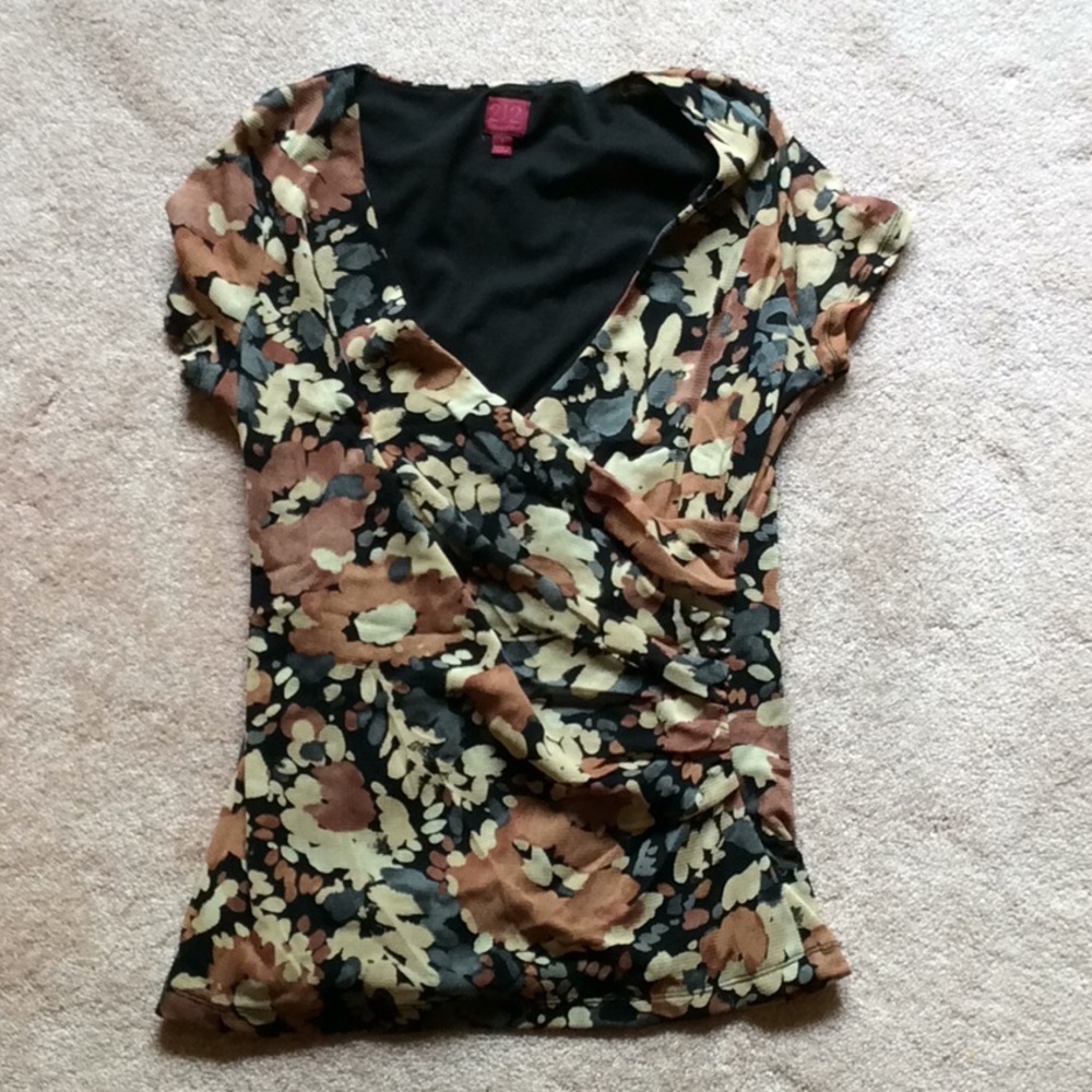 212 Collection lightweight business casual shirt.